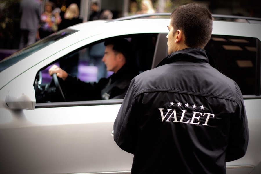 Benefits to Hiring Valet Service for Your Special Event